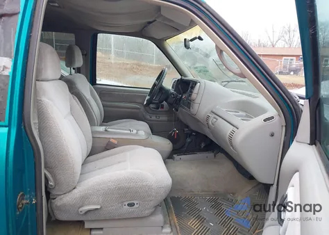 1995 Chevrolet Gmt-400 K1500 из США, поврежденный, VIN 1GCEK19K7SE113170